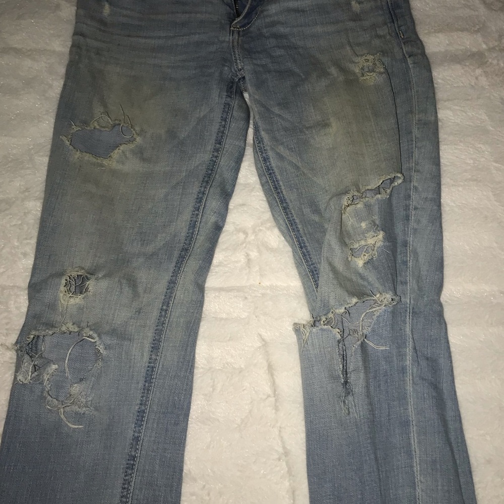 A&F Ripped Jeans - Picture 5 of 5